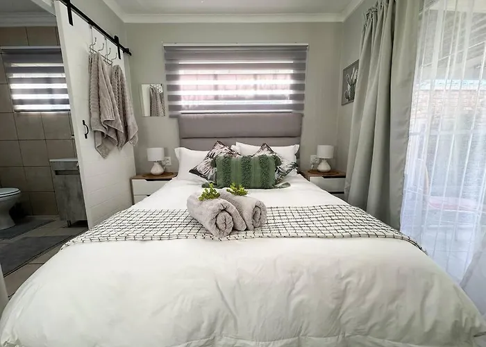 Modern 1 Bedroom Flat In Bloemfontein
